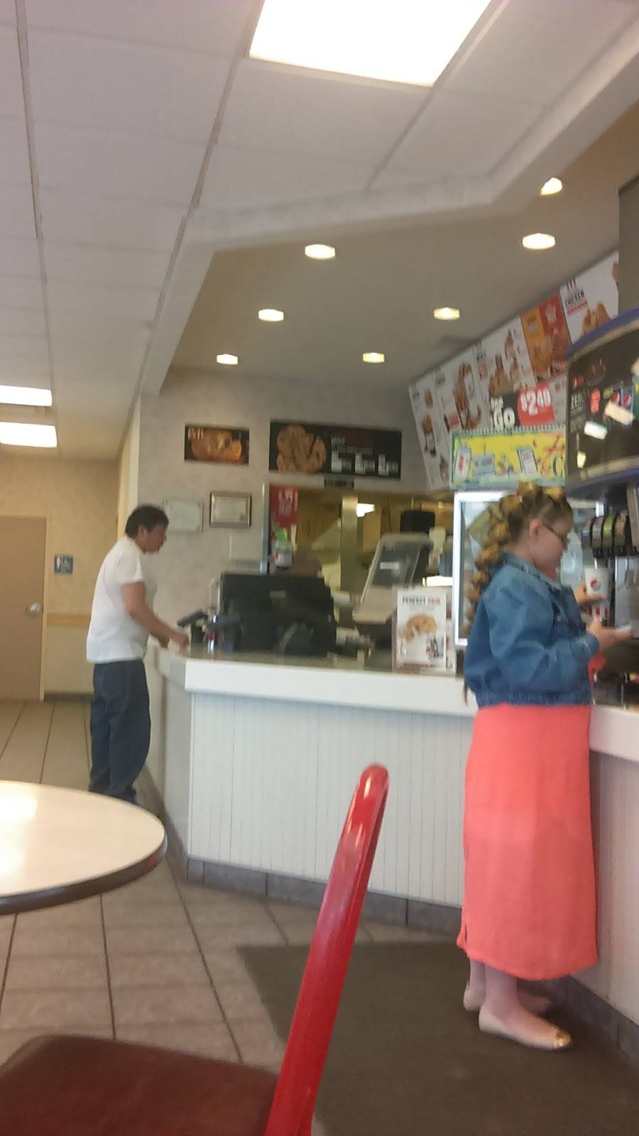 KFC | restaurant | 2246 Sun Ranch Village Loop, Los Lunas, NM 87031, USA | 5058661624 OR +1 505-866-1624