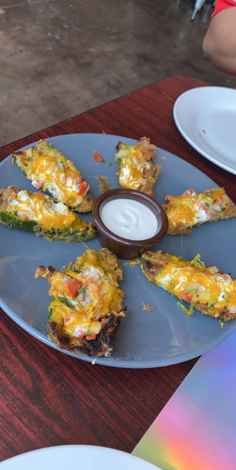 Queen Priscillas | restaurant | 809 W 39th St, Kansas City, MO 64111, USA | 8162070131 OR +1 816-207-0131