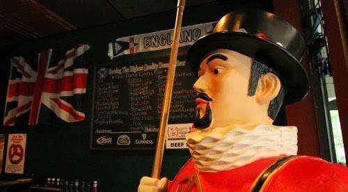 Three Lions Pub | restaurant | 4515 N Oakland Ave, Shorewood, WI 53211, USA | 4147636992 OR +1 414-763-6992