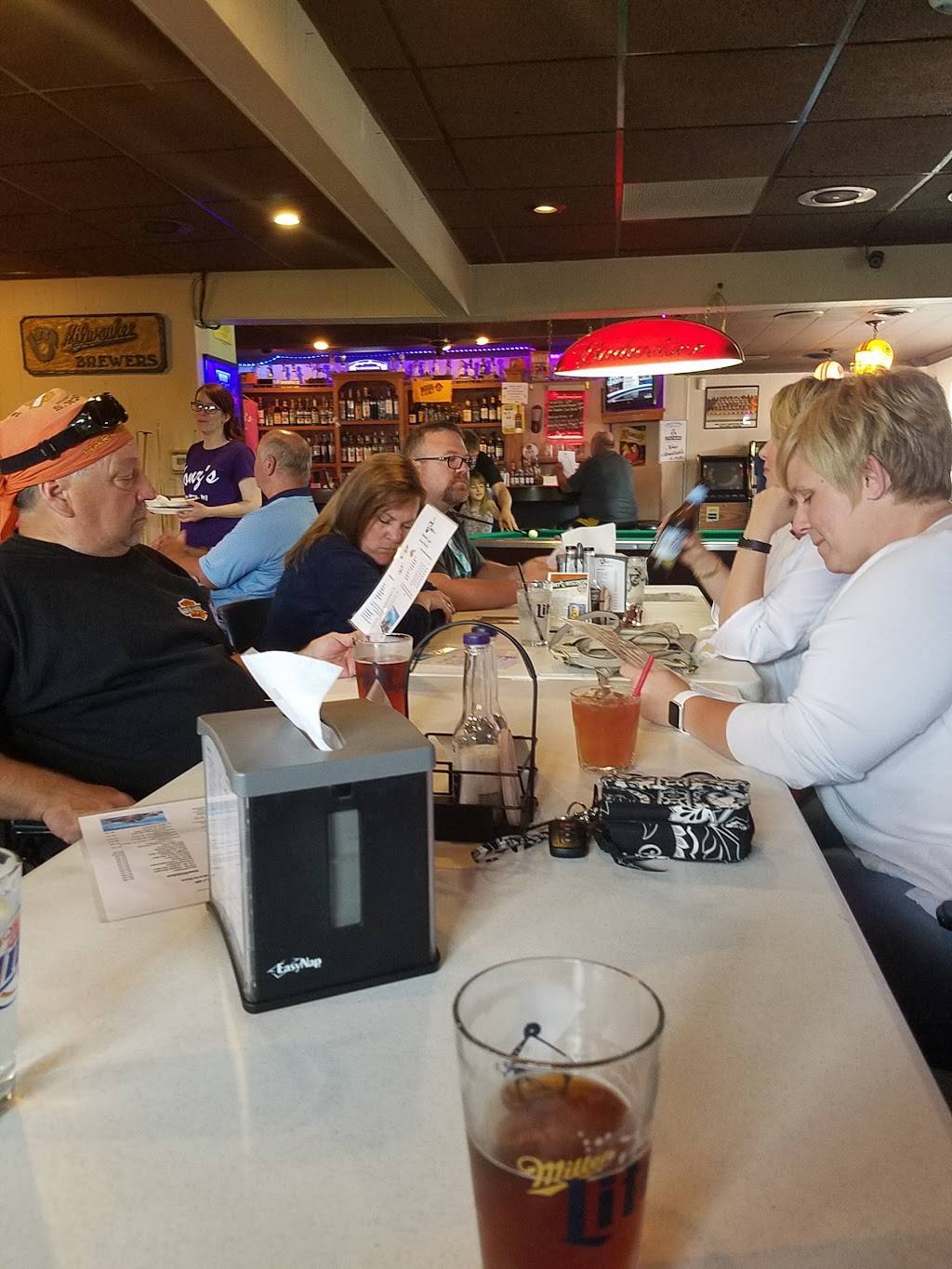 Lonzs Tannery Club | meal takeaway | 4317 Tannery Rd, Two Rivers, WI 54241, USA | 9207934544 OR +1 920-793-4544