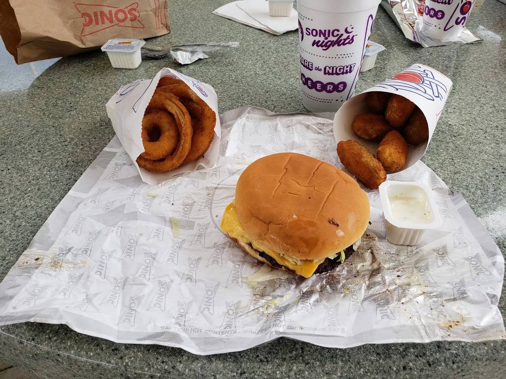 Sonic Drive-In | restaurant | 824 S Broad St, Scottsboro, AL 35768, USA | 2562596843 OR +1 256-259-6843