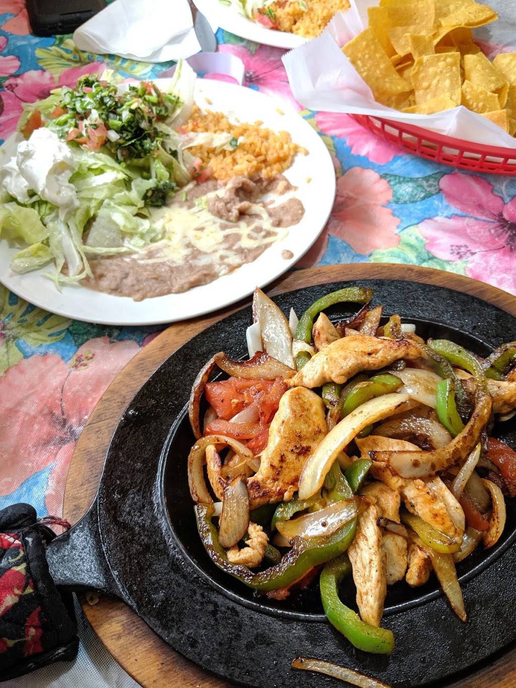 El Agave | restaurant | 509 7th St S, Clanton, AL 35045, USA | 2052585766 OR +1 205-258-5766