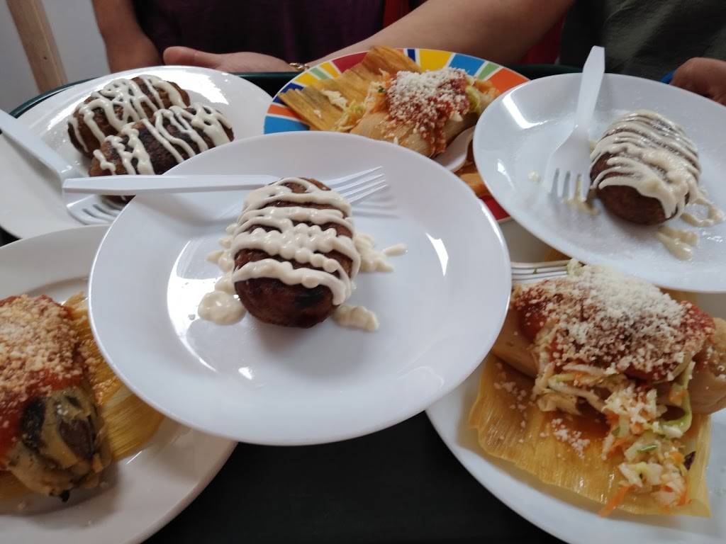 Antojitos Guatemaltecos | restaurant | 5823 W Fullerton Ave, Chicago, IL 60639, USA | 7734173400 OR +1 773-417-3400