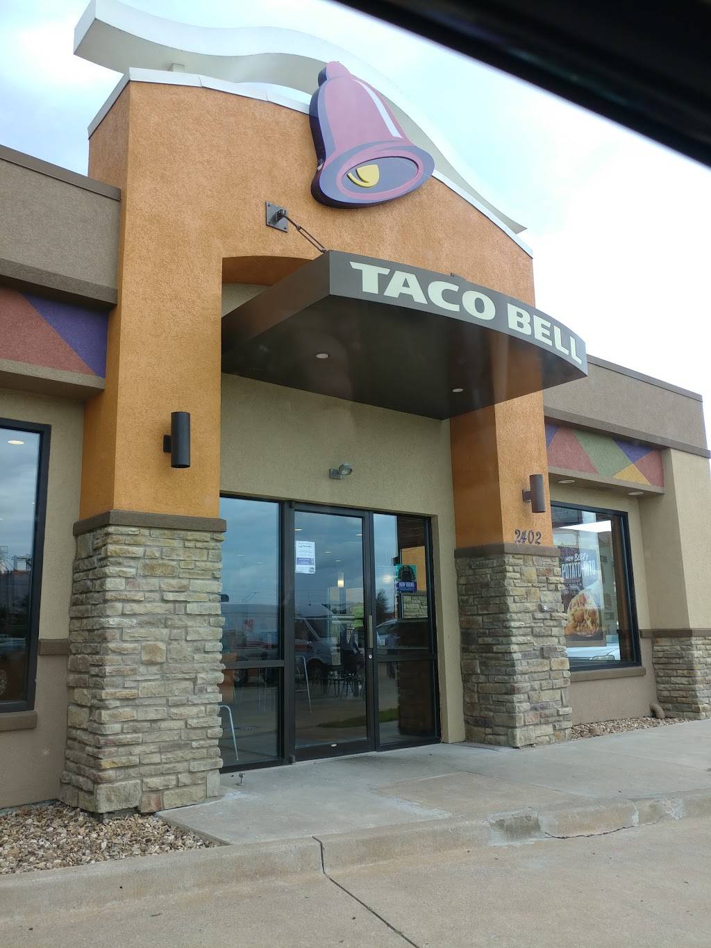 Taco Bell | meal takeaway | 2402 E Shawnee Rd, Muskogee, OK 74403, USA | 9186827303 OR +1 918-682-7303