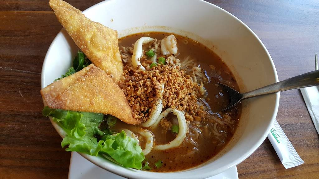 Red Onion Thai Cuisine | restaurant | 1123 NW 23rd Ave, Portland, OR 97210, USA | 5032082634 OR +1 503-208-2634