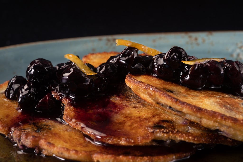 Oaken Bar + Bistro | restaurant | 200 N Field Dr, Lake Forest, IL 60045, USA | 8475826410 OR +1 847-582-6410