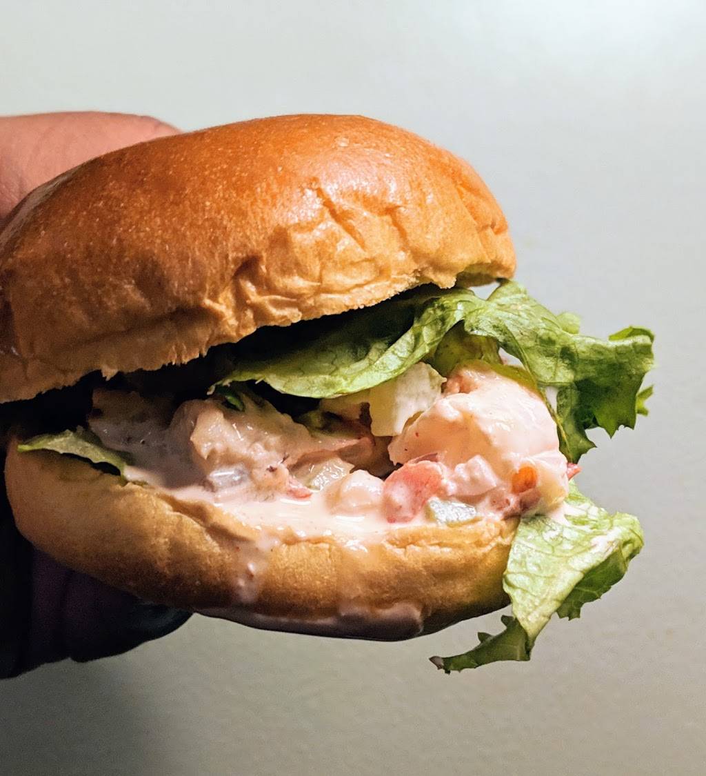 Bella... A Baltimore Crab & Seafood CO. | restaurant | 3220 Butner Rd #250, Atlanta, GA 30331, USA | 4042288657 OR +1 404-228-8657