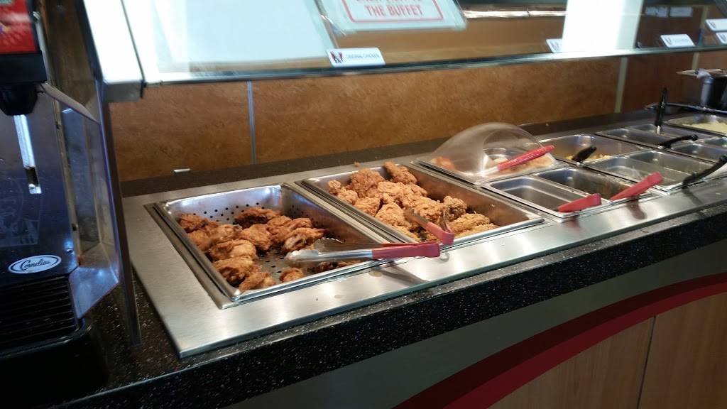KFC | restaurant | 2087 E Snelling Dr, Roseville, MN 55113, USA | 6516318133 OR +1 651-631-8133