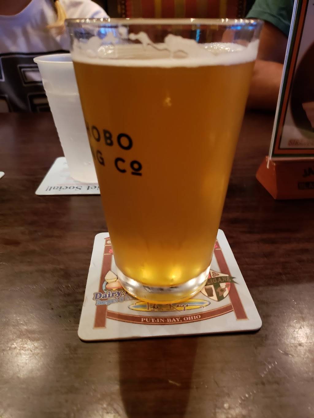 Hooligans Irish Pub | restaurant | 421 Co Rd 215, Put-In-Bay, OH 43456, USA | 4192858000 OR +1 419-285-8000