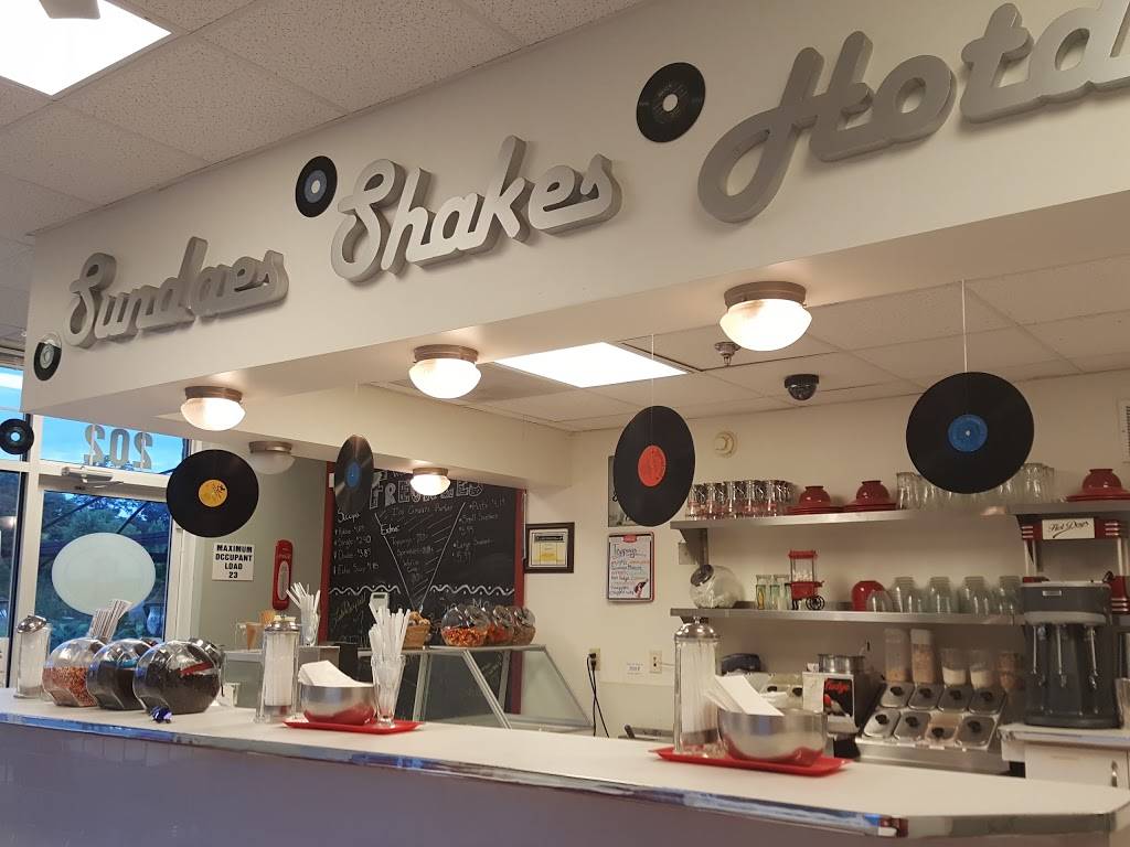 Downtown Pizzeria | meal delivery | 1100 Celebration Ave, Moneta, VA 24121, USA | 5402971269 OR +1 540-297-1269