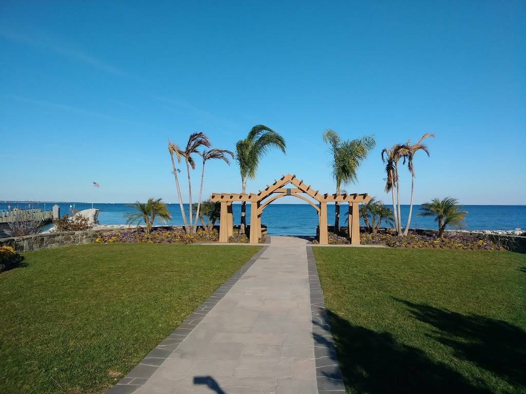 Herrington Harbour South | restaurant | 7149 Lake Shore Dr, North Beach, MD 20714, USA | 3018558399 OR +1 301-855-8399