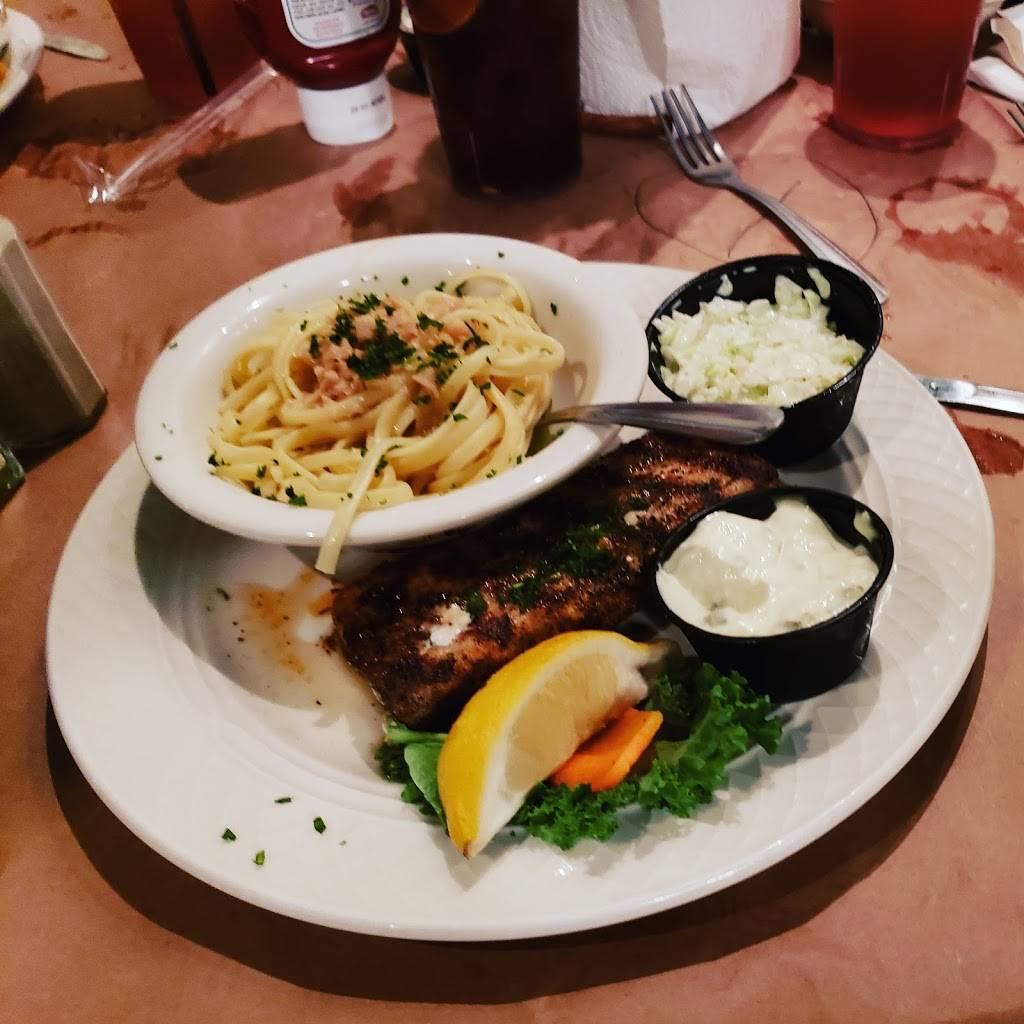 Riggins Crabhouse | restaurant | 607 Ridge Rd, Lantana, FL 33462, USA | 5615863000 OR +1 561-586-3000