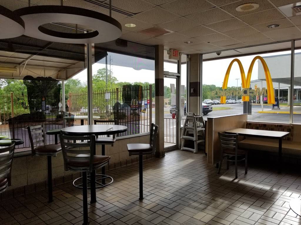 McDonalds | cafe | 2091 Stewart Ave SW, Atlanta, GA 30315, USA | 4042099002 OR +1 404-209-9002