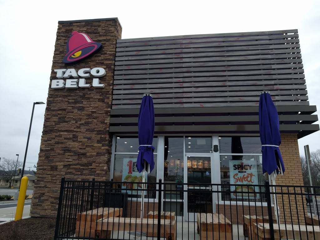 Taco Bell | meal takeaway | 320 Long Hollow Pike, Goodlettsville, TN 37072, USA | 6158594300 OR +1 615-859-4300