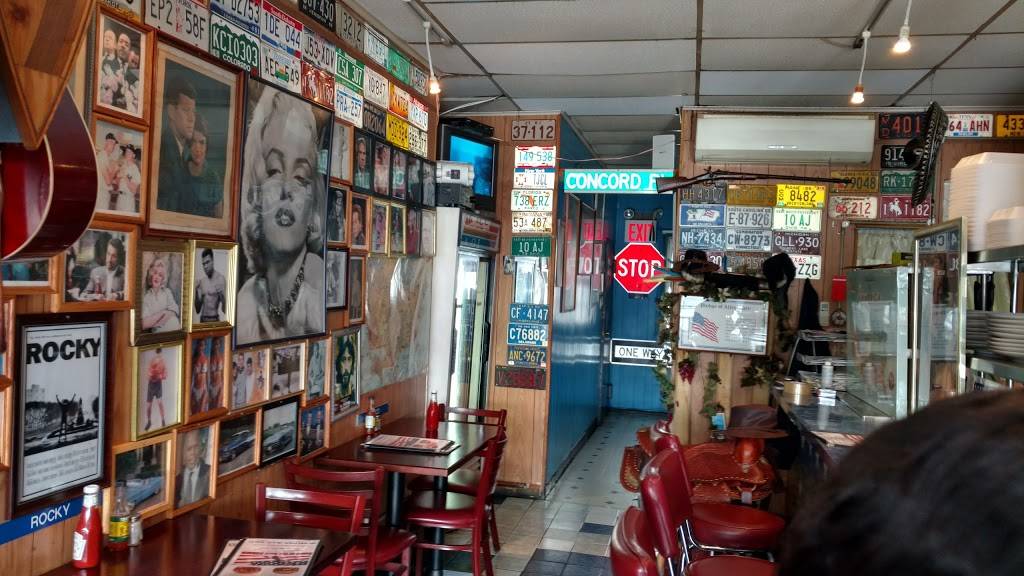 American Burgers | restaurant | 326A Sunrise Hwy, Rockville Centre, NY 11570, USA | 5167662227 OR +1 516-766-2227