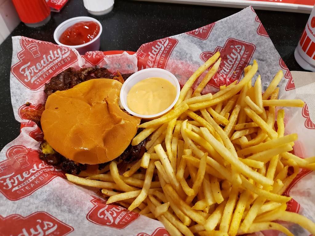 Freddys Frozen Custard & Steakburgers | restaurant | 14005 W Colfax Dr, Lakewood, CO 80401, USA | 3032799609 OR +1 303-279-9609