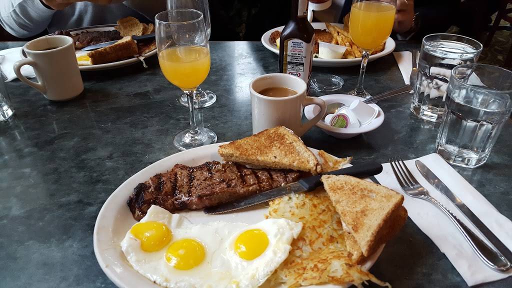 Costas Restaurant | restaurant | 4559 The Ave, Seattle, WA 98105, USA | 2066332751 OR +1 206-633-2751