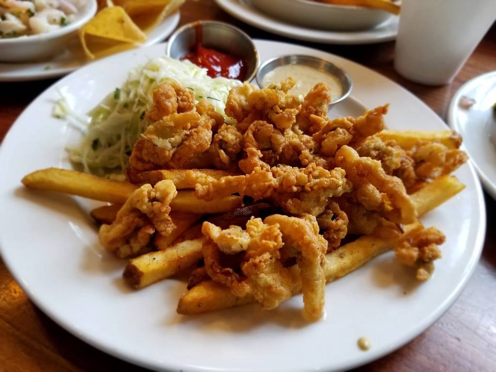 King Street Oyster Bar | restaurant | 1 E Washington St, Middleburg, VA 20117, USA | 5408833156 OR +1 540-883-3156