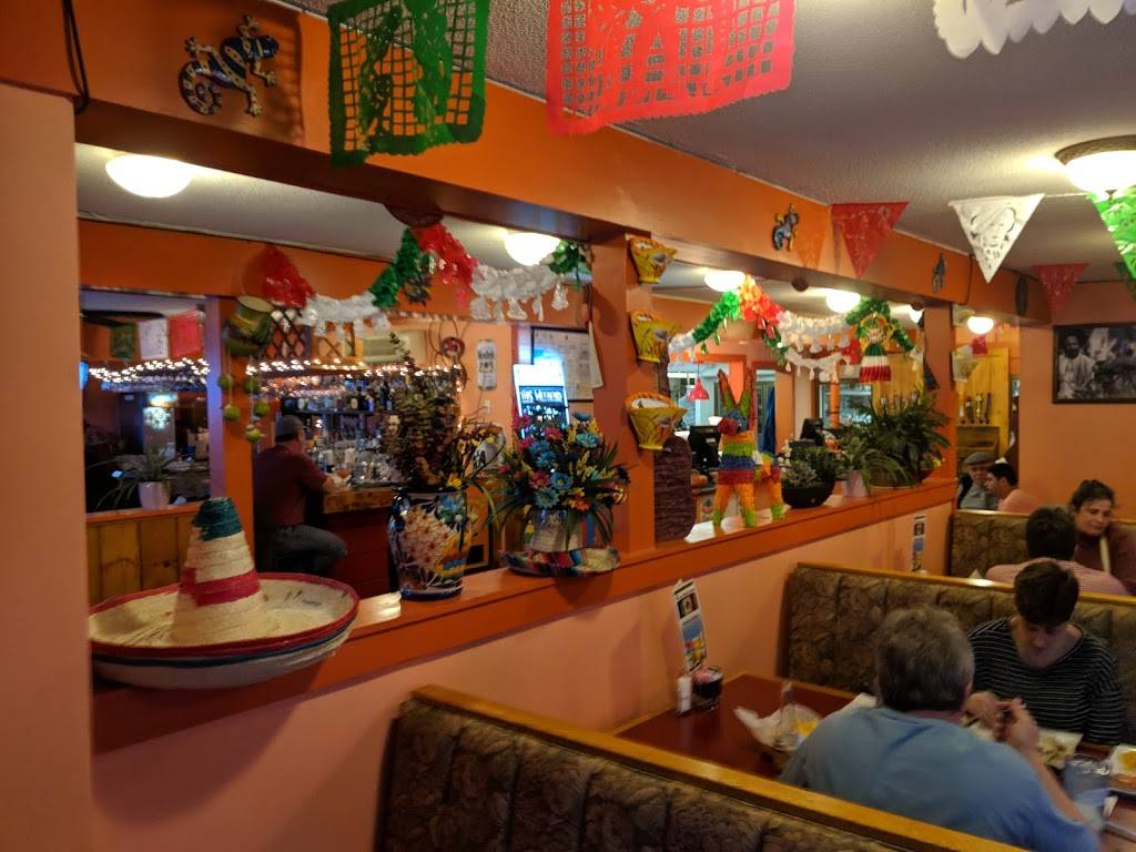 A La Mexicana | restaurant | 243 Portland Rd, Bridgton, ME 04009, USA | 2078038370 OR +1 207-803-8370