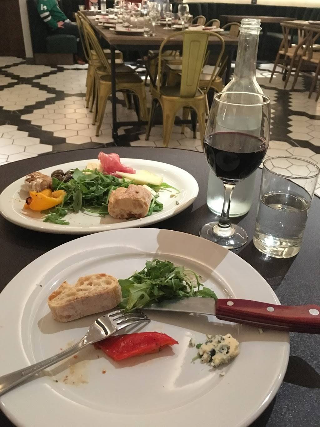 Delucca Gaucho Pizza and Wine | restaurant | 1628 Oak Lawn Ave Ste 100, Dallas, TX 75207, USA | 2147749903 OR +1 214-774-9903