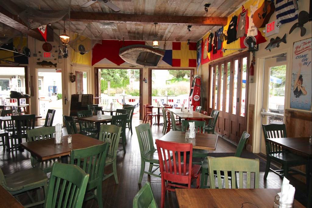 Reel Bar | restaurant | 461 Catawba Ave, Put-In-Bay, OH 43456, USA | 4192851318 OR +1 419-285-1318