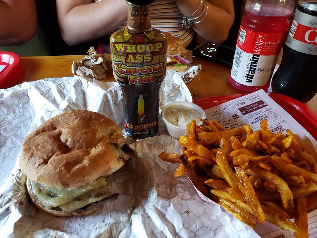 Wild Willys Burgers | restaurant | 765 US-1, York, ME 03909, USA | 2073639924 OR +1 207-363-9924