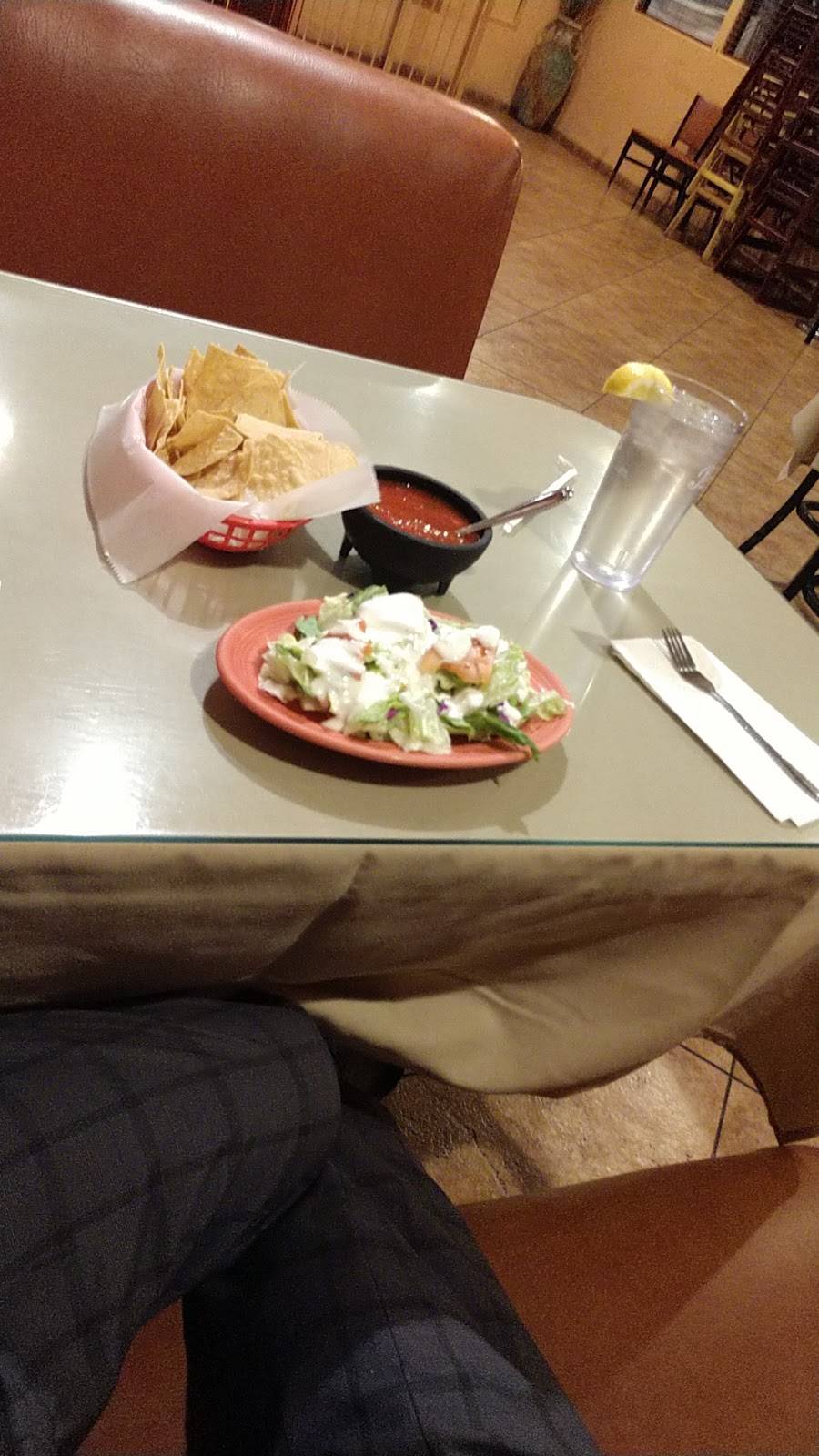 Burrito King | restaurant | 319 N Gateway Dr, Madera, CA 93637, USA | 5596747596 OR +1 559-674-7596