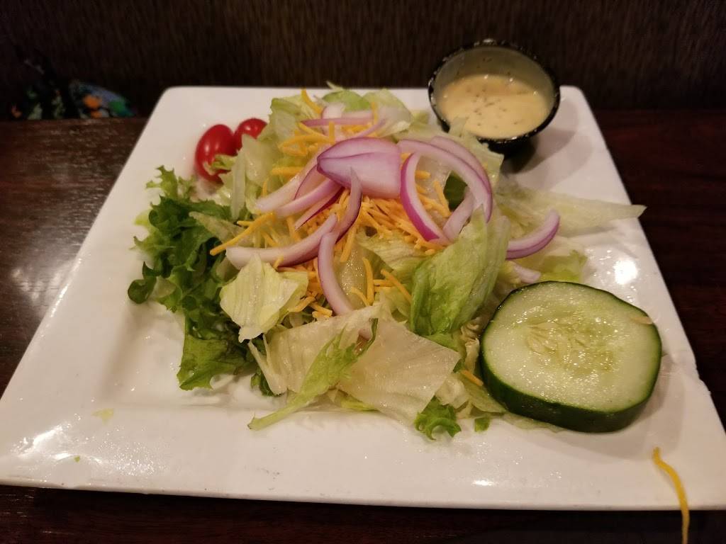 Black Rock Bar & Grill | restaurant | 10100 Highland Rd, Hartland, MI 48353, USA | 8106325500 OR +1 810-632-5500