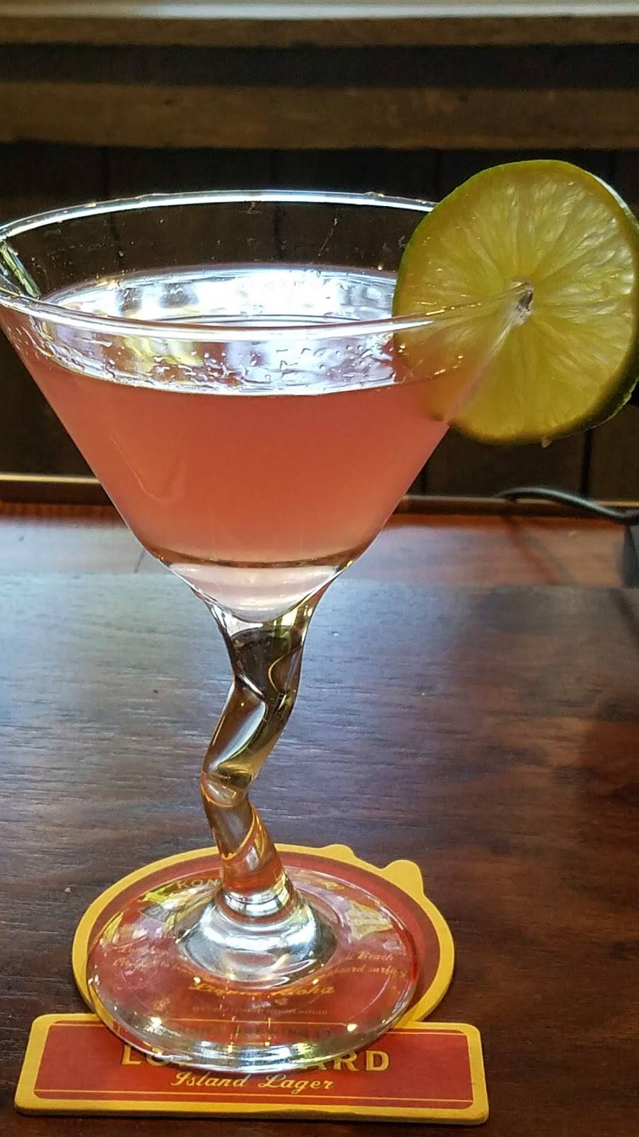 Steamers Beach Side Bar & Oven | restaurant | 8160 N Lake Blvd, Kings Beach, CA 96143, USA | 5305462218 OR +1 530-546-2218