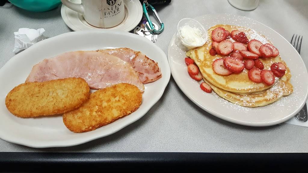 West End Diner | restaurant | 270 West St, Leominster, MA 01453, USA | 9785376049 OR +1 978-537-6049