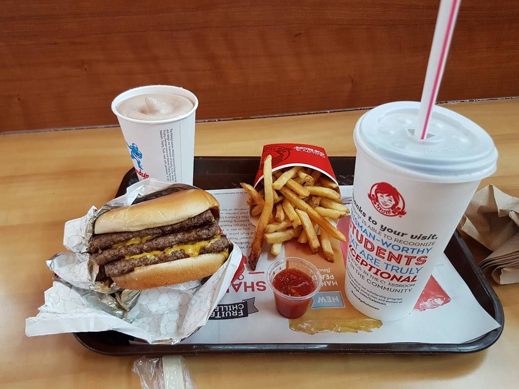 Wendys | restaurant | 17331 Pines Blvd, Pembroke Pines, FL 33029, USA | 9547047933 OR +1 954-704-7933