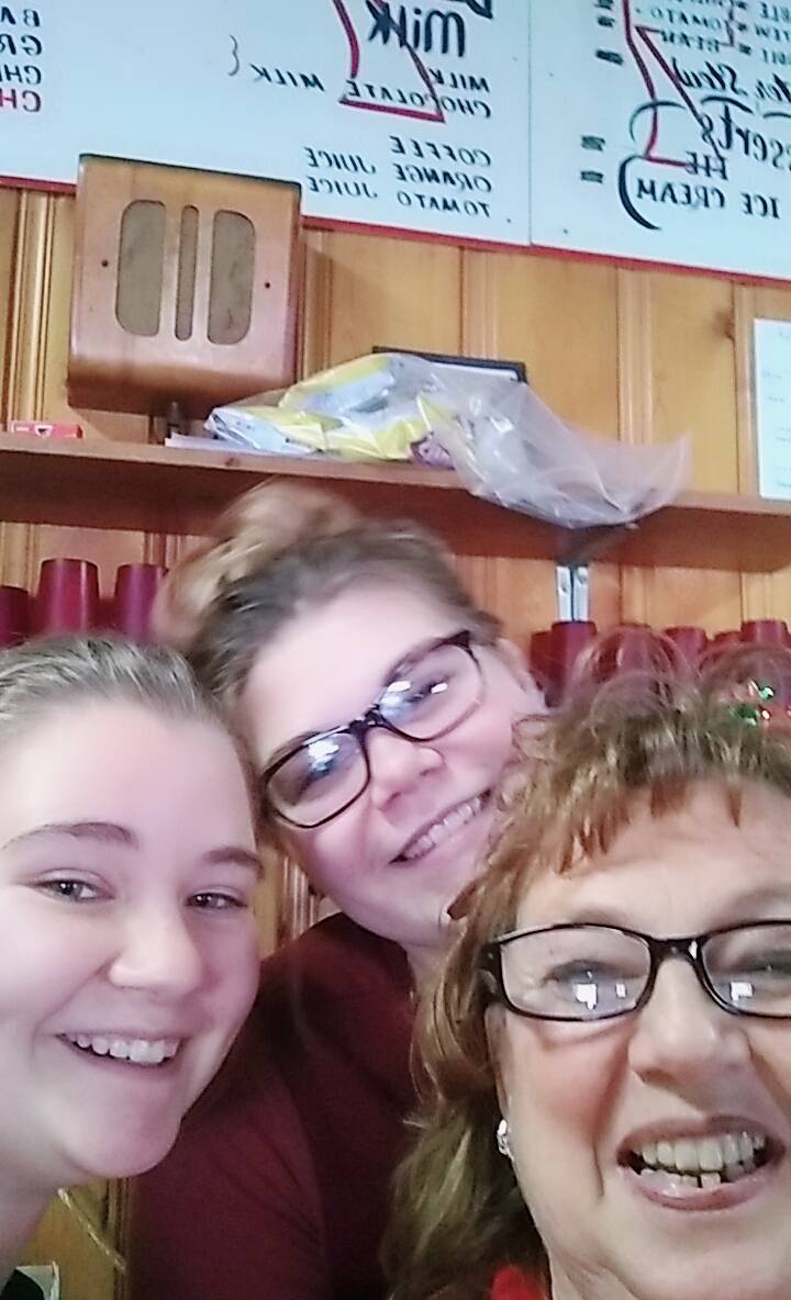 Seventy-Seven Restaurant | restaurant | 4477 Timber Line Rd, Ferrum, VA 24088, USA | 5403657197 OR +1 540-365-7197