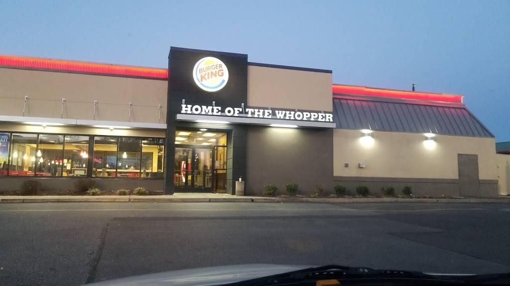 Burger King | restaurant | 5730 Silver Hill Rd, Forestville, MD 20747, USA | 3105163251 OR +1 310-516-3251