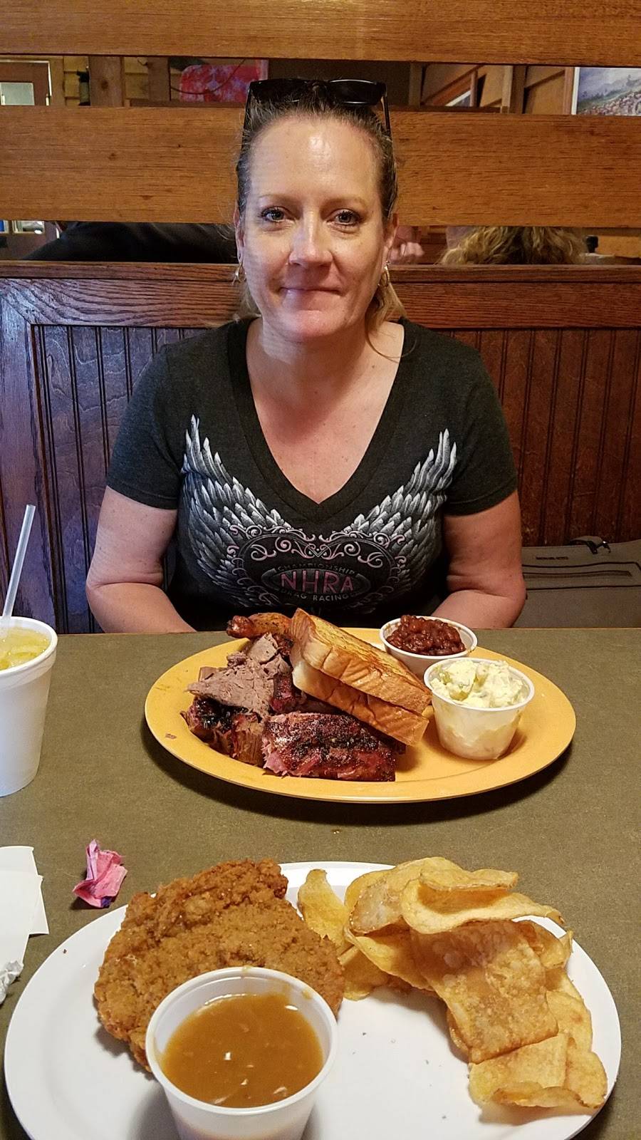 Curly Tails Barbeque | restaurant | 330 Old Bartow Eagle Lake Rd, Bartow, FL 33830, USA | 8635335685 OR +1 863-533-5685