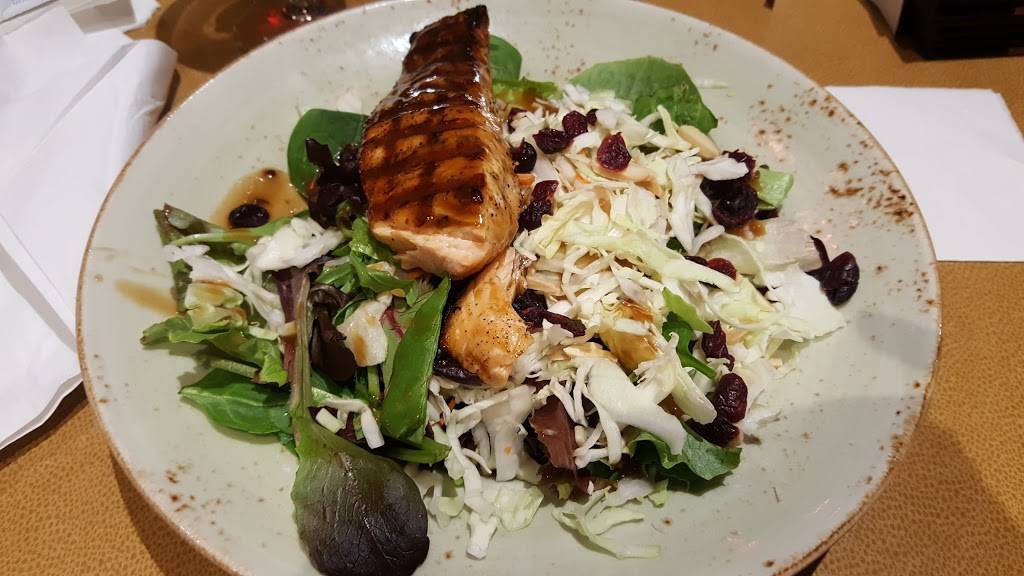 Kelseys Original Roadhouse | restaurant | 3970 Grand Park Dr, Mississauga, ON L5B 4M6, Canada | 9058978608 OR +1 905-897-8608