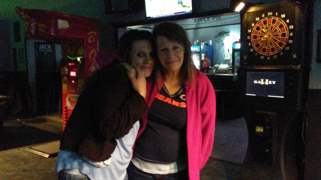 Zachs Bar & Grill | restaurant | 126 4th St, Baraboo, WI 53913, USA | 6083569224 OR +1 608-356-9224