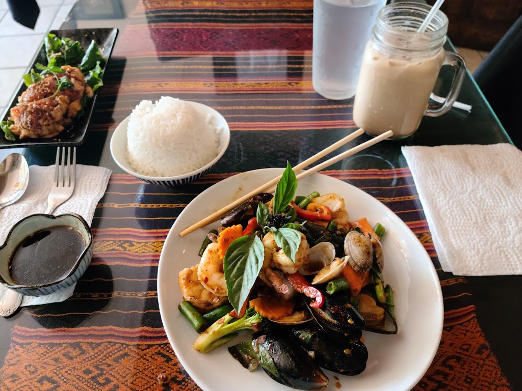 Thai Island | restaurant | 1134 7th Ave, San Diego, CA 92101, USA | 6192327576 OR +1 619-232-7576
