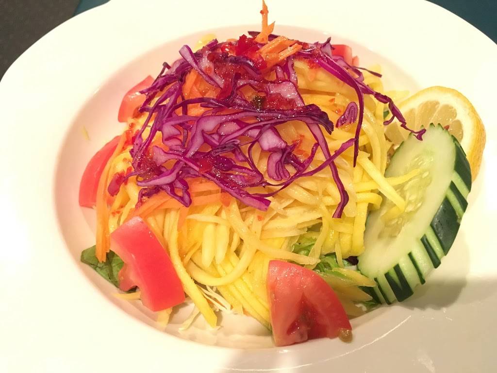 Siam Cuisine | restaurant | 4950 Old York Rd, Buckingham, PA 18912, USA | 2157947209 OR +1 215-794-7209