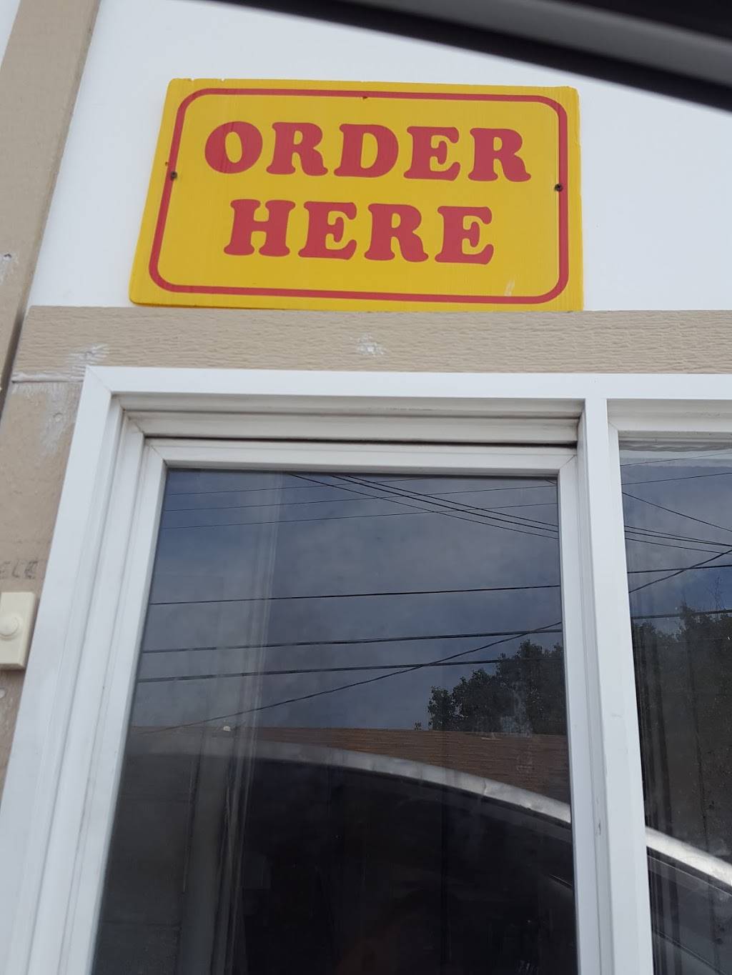 T & T | restaurant | 5612 S Western Ave, Oklahoma City, OK 73109, USA | 4056325470 OR +1 405-632-5470