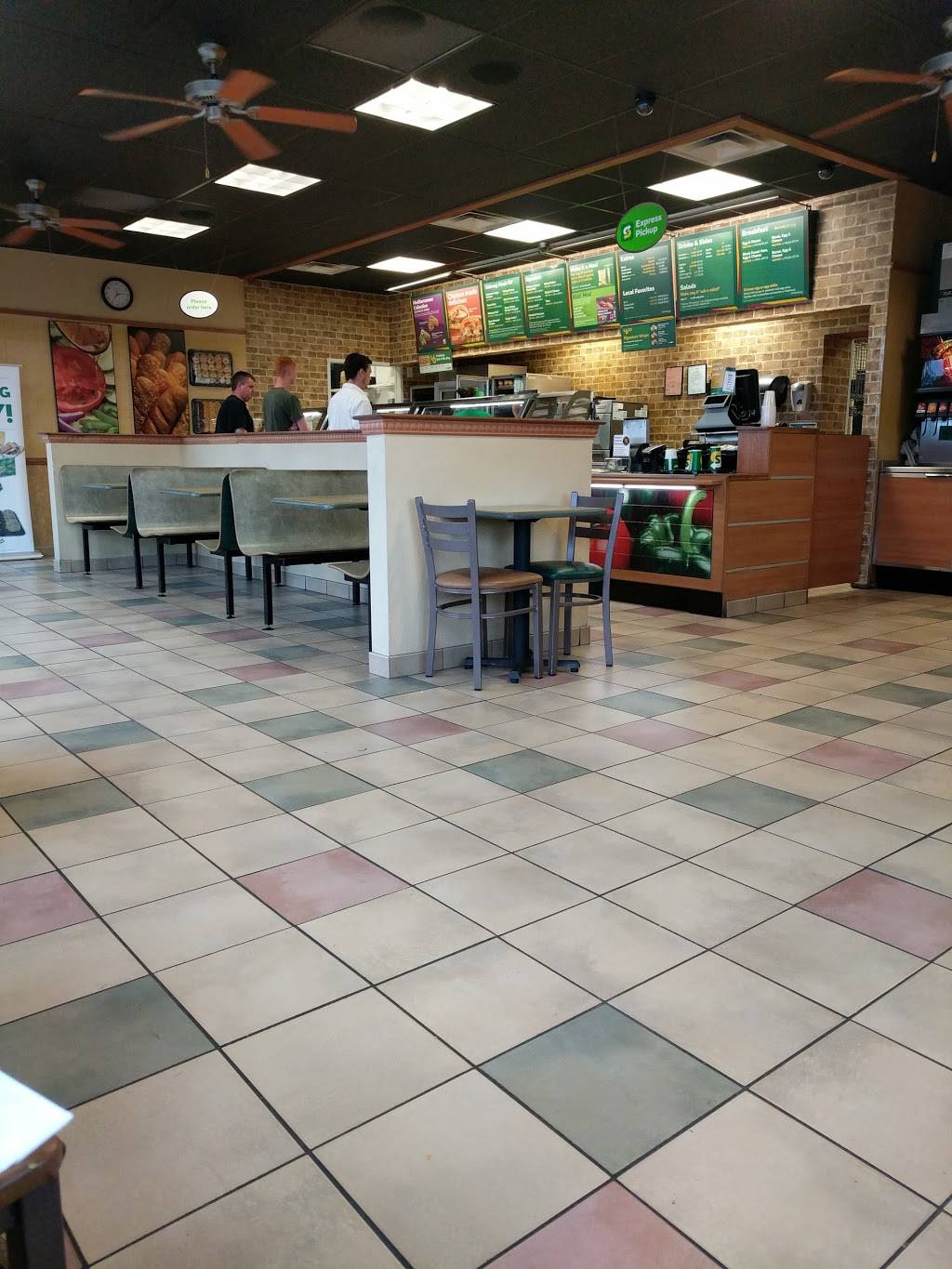Subway | restaurant | 600 Columbia Turnpike, East Greenbush, NY 12061, USA | 5184775895 OR +1 518-477-5895