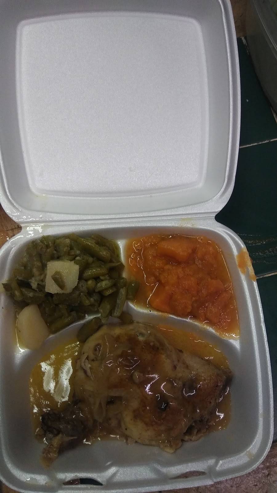 Sara & Lees | cafe | 5535 W Chicago Ave, Chicago, IL 60651, USA | 7733780402 OR +1 773-378-0402