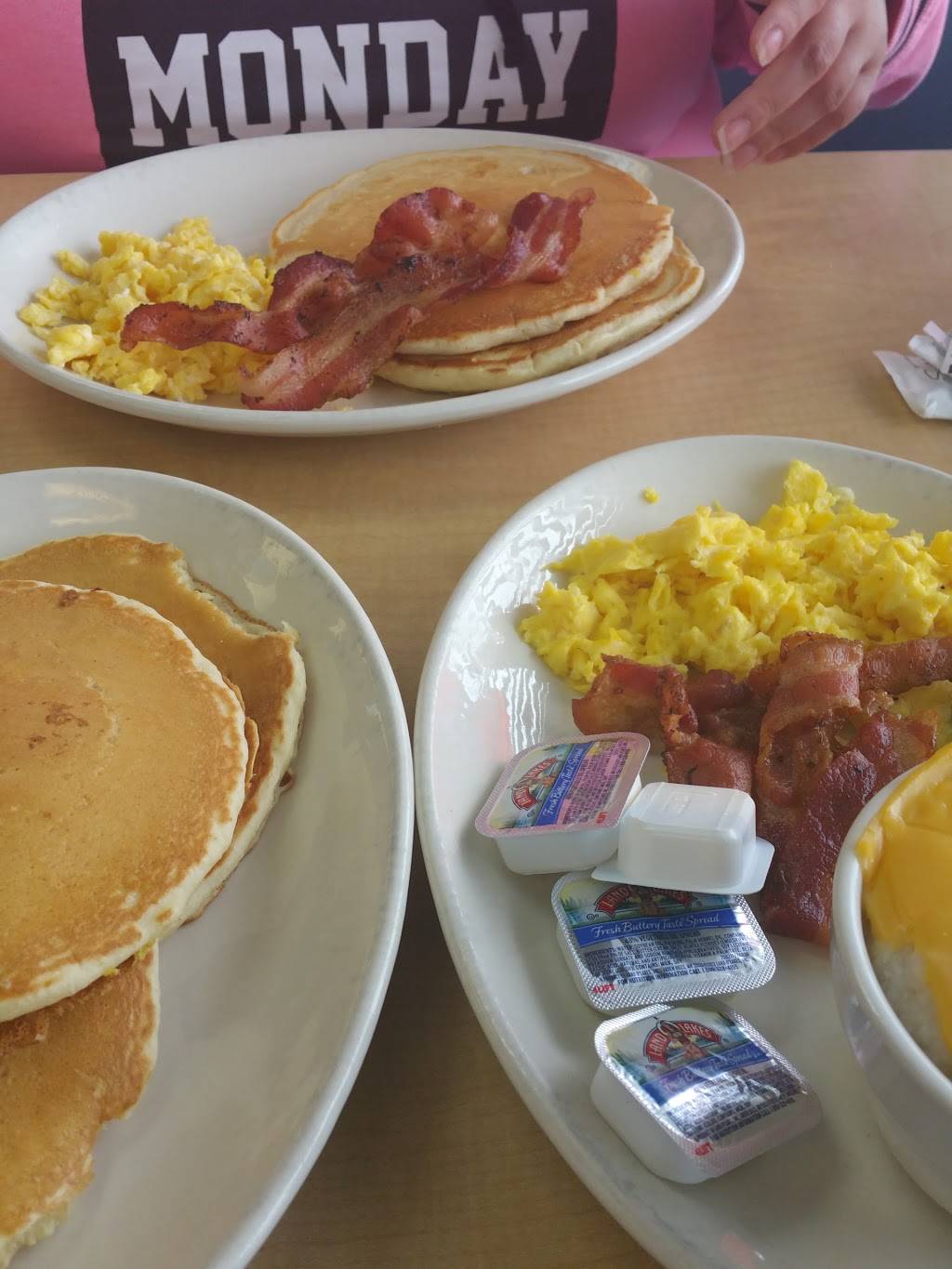 Lowell Street Cafe | restaurant | 903 Lowell St, Elyria, OH 44035, USA | 4403227272 OR +1 440-322-7272