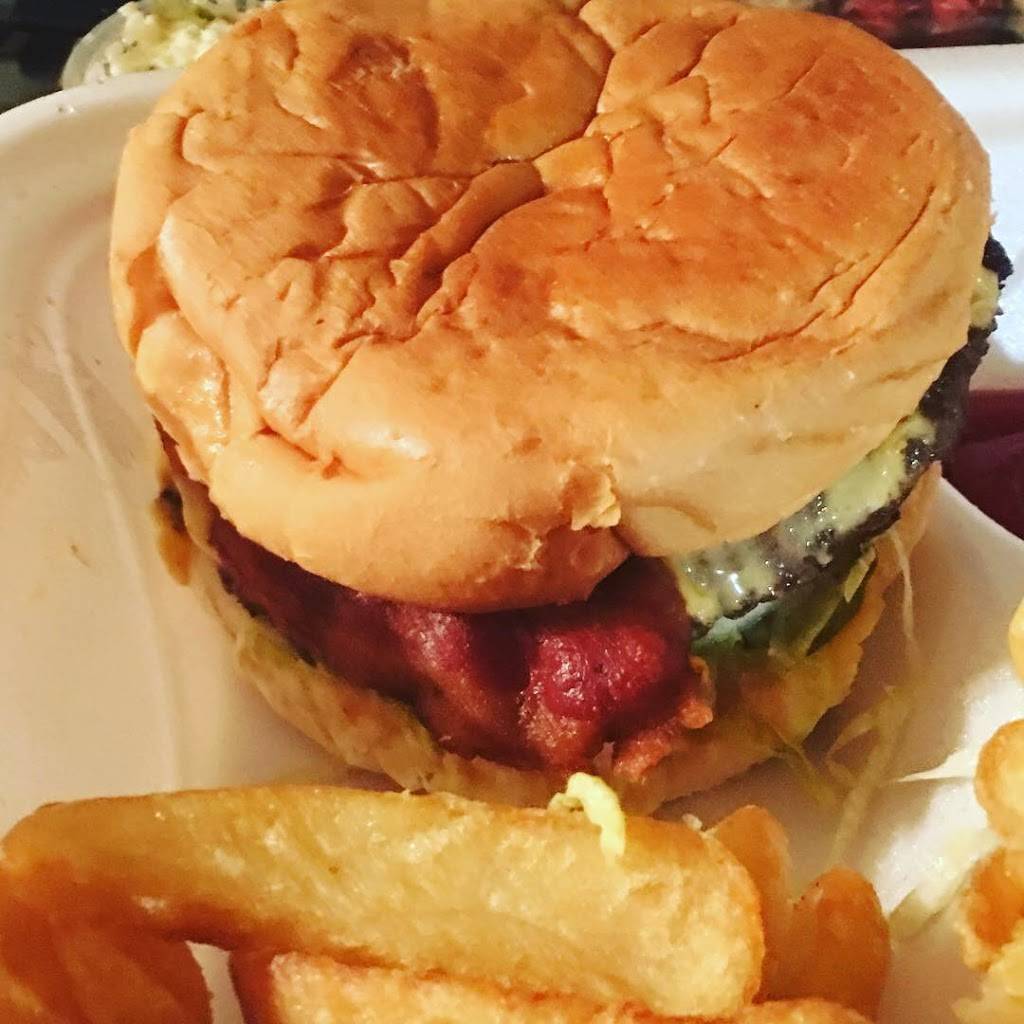 The Clock On Cedar Lane | restaurant | 1822 Cedar Lane Rd, Greenville, SC 29617, USA | 8645580531 OR +1 864-558-0531