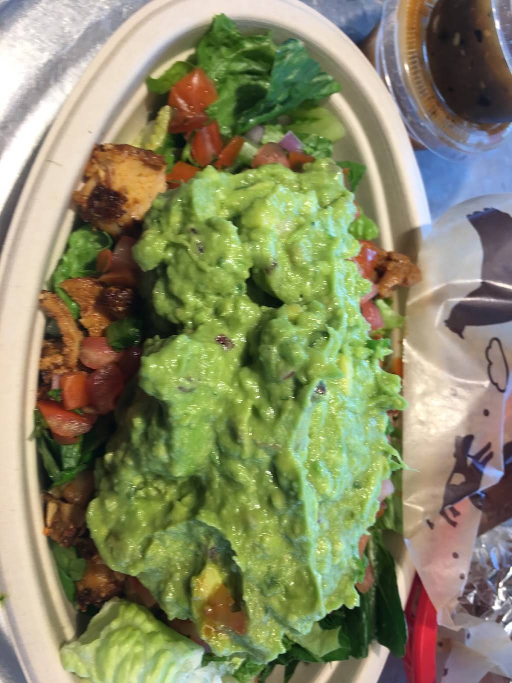 Chipotle Mexican Grill | restaurant | 10515 Sierra Ave D, Fontana, CA 92337, USA | 9093490242 OR +1 909-349-0242