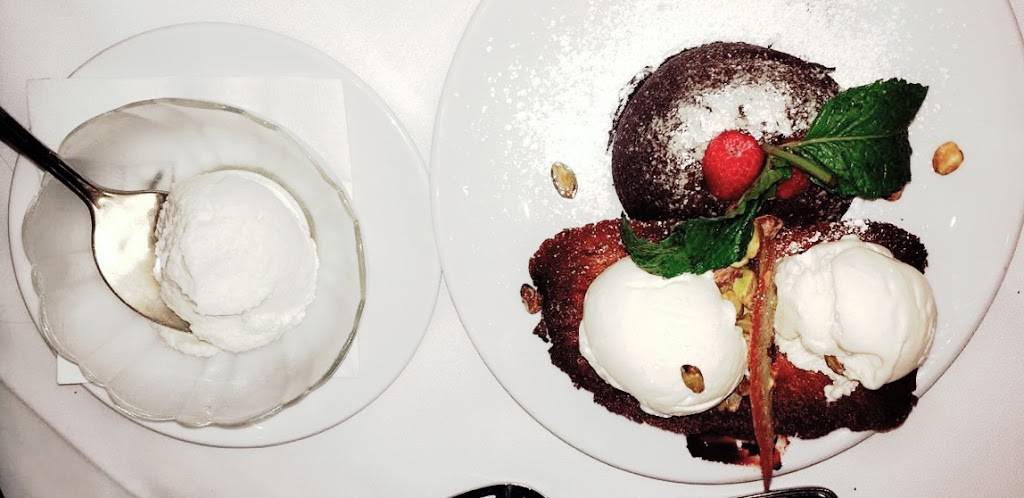 Fleming’s Prime Steakhouse & Wine Bar | restaurant | 3064 N Causeway Blvd, Metairie, LA 70002, USA | 5047990335 OR +1 504-799-0335