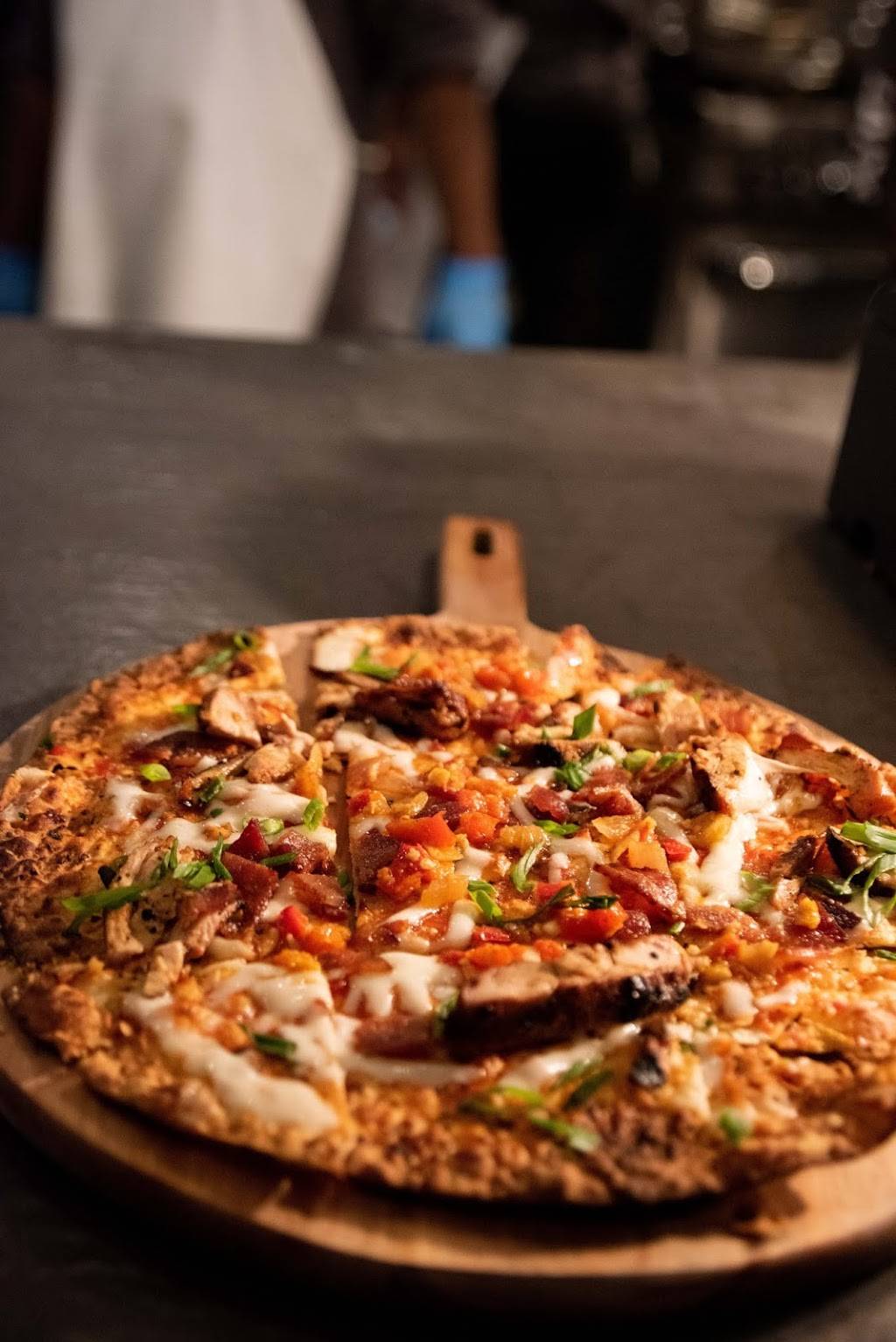 Lindeys Lake House | restaurant | 2101 Richmond Rd Suite L, Beachwood, OH 44122, USA | 2163425030 OR +1 216-342-5030