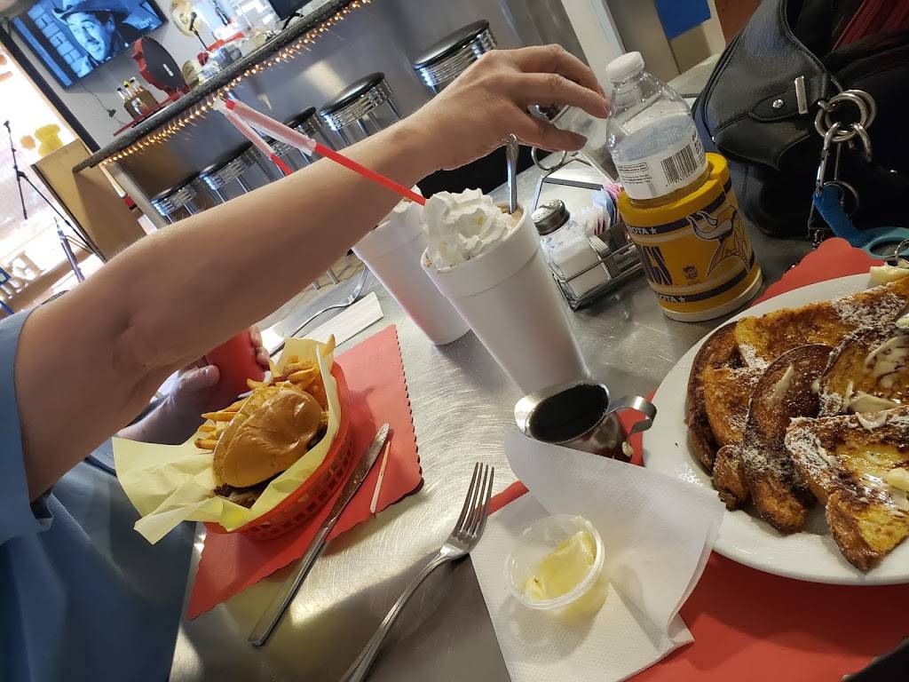 Silver State Diner | restaurant | 3430 E Tropicana Ave #6, Las Vegas, NV 89121, USA | 7024440555 OR +1 702-444-0555