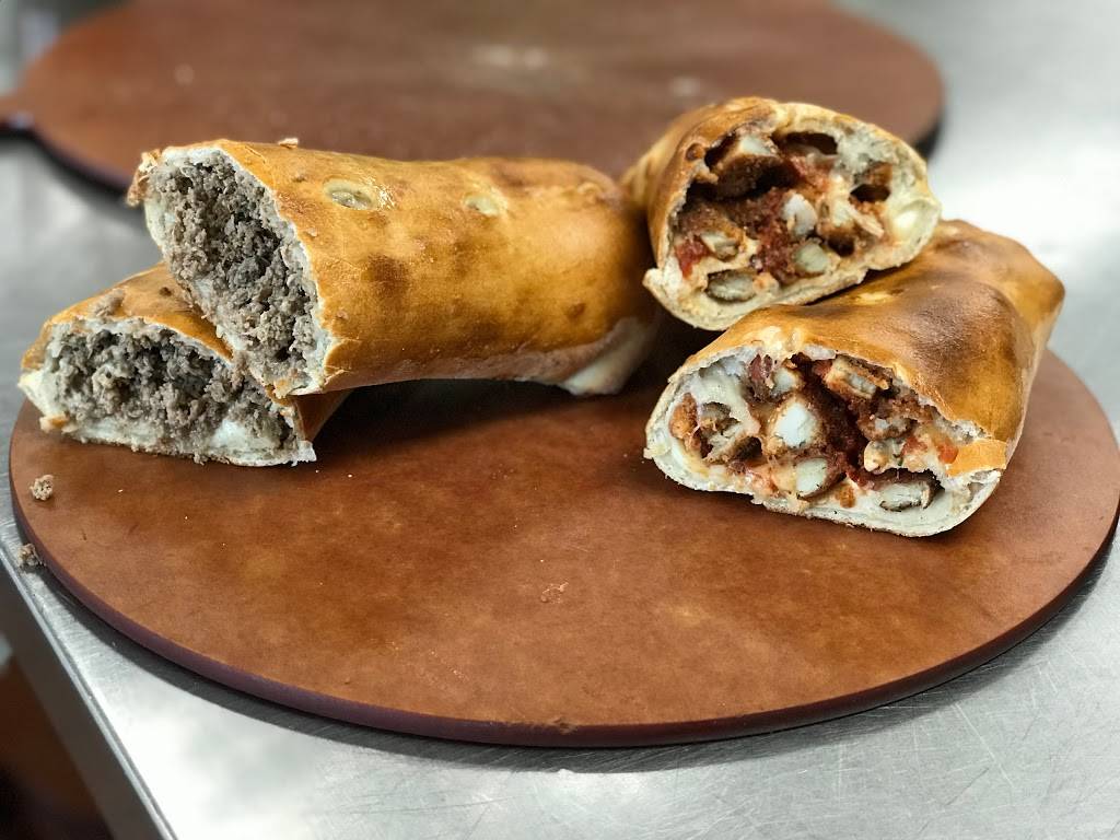 Freedas Pizza & Calzone | restaurant | Parelli Optical, 38 Enon St R, Beverly, MA 01915, USA | 9789690999 OR +1 978-969-0999