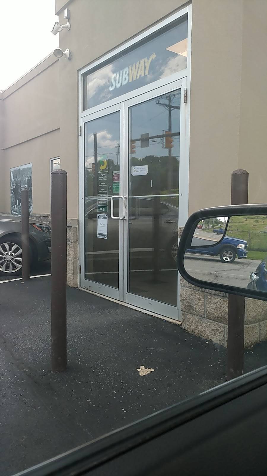 Subway | restaurant | 119-120 22nd Street, Munhall, PA 15120, USA | 4124625167 OR +1 412-462-5167