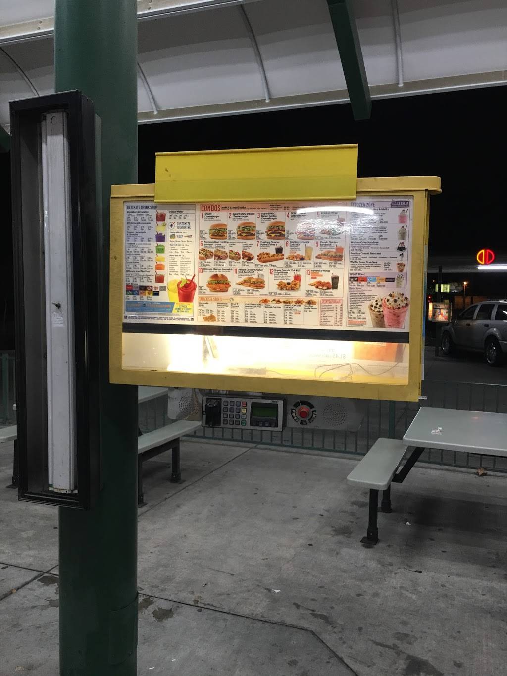 Sonic Drive-In | restaurant | 1401 23rd St, Bakersfield, CA 93301, USA | 6613249100 OR +1 661-324-9100
